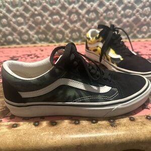 Rasta VANS Women’s Sz 8